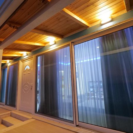 Twins Villa Sarandë Exterior foto